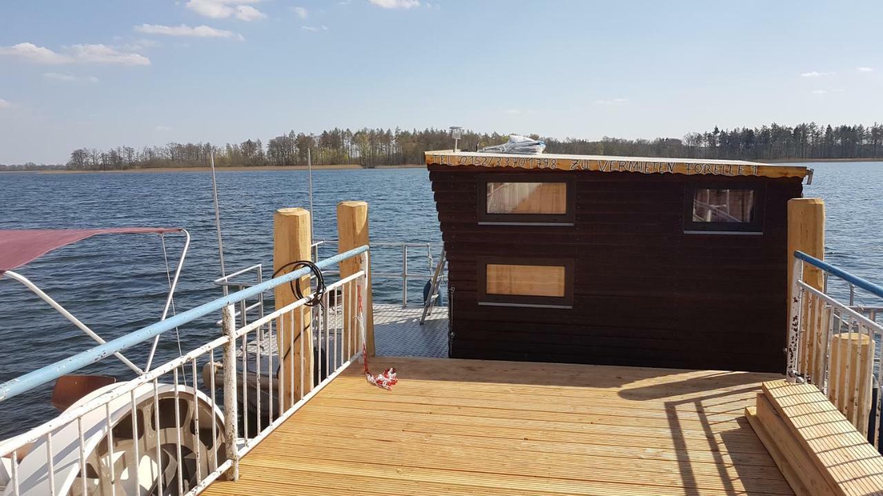 Hausboot Krakow Am See Forelle 1 Und 2 Bagian luar foto